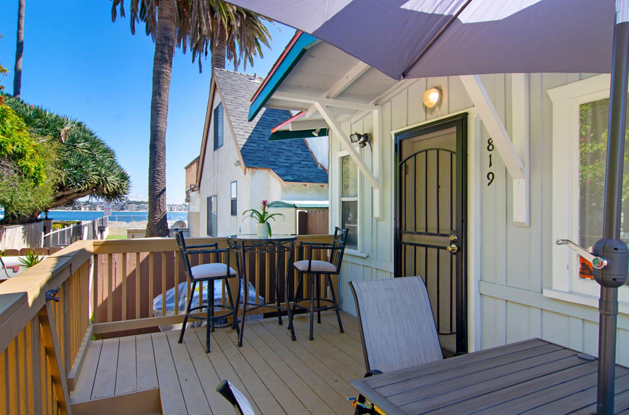 Stunning Bay Views And Cozy Patio - Charming Cottage Retreat - San Diego, CA