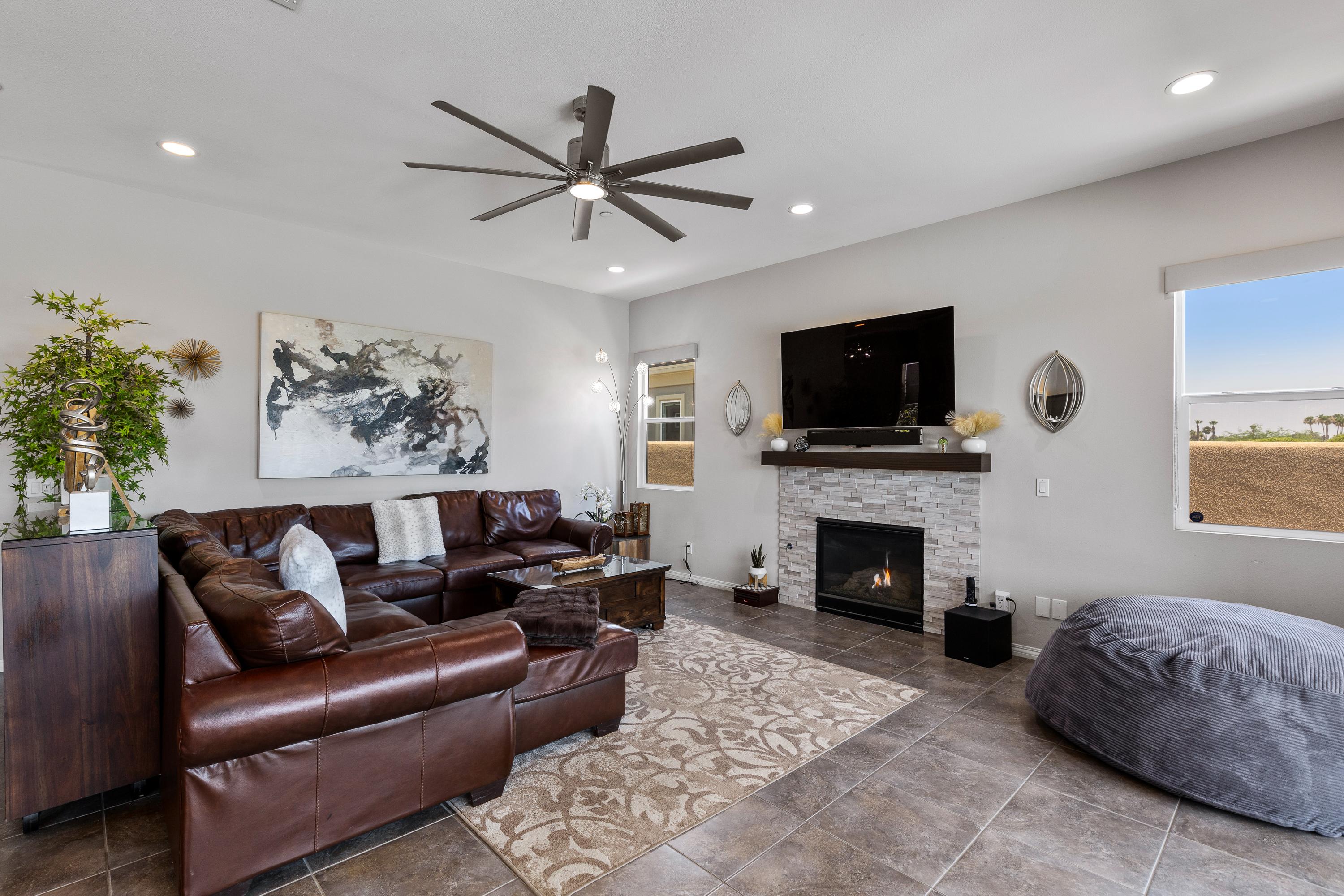 Diamond Palms at Desert Princess Resort 4