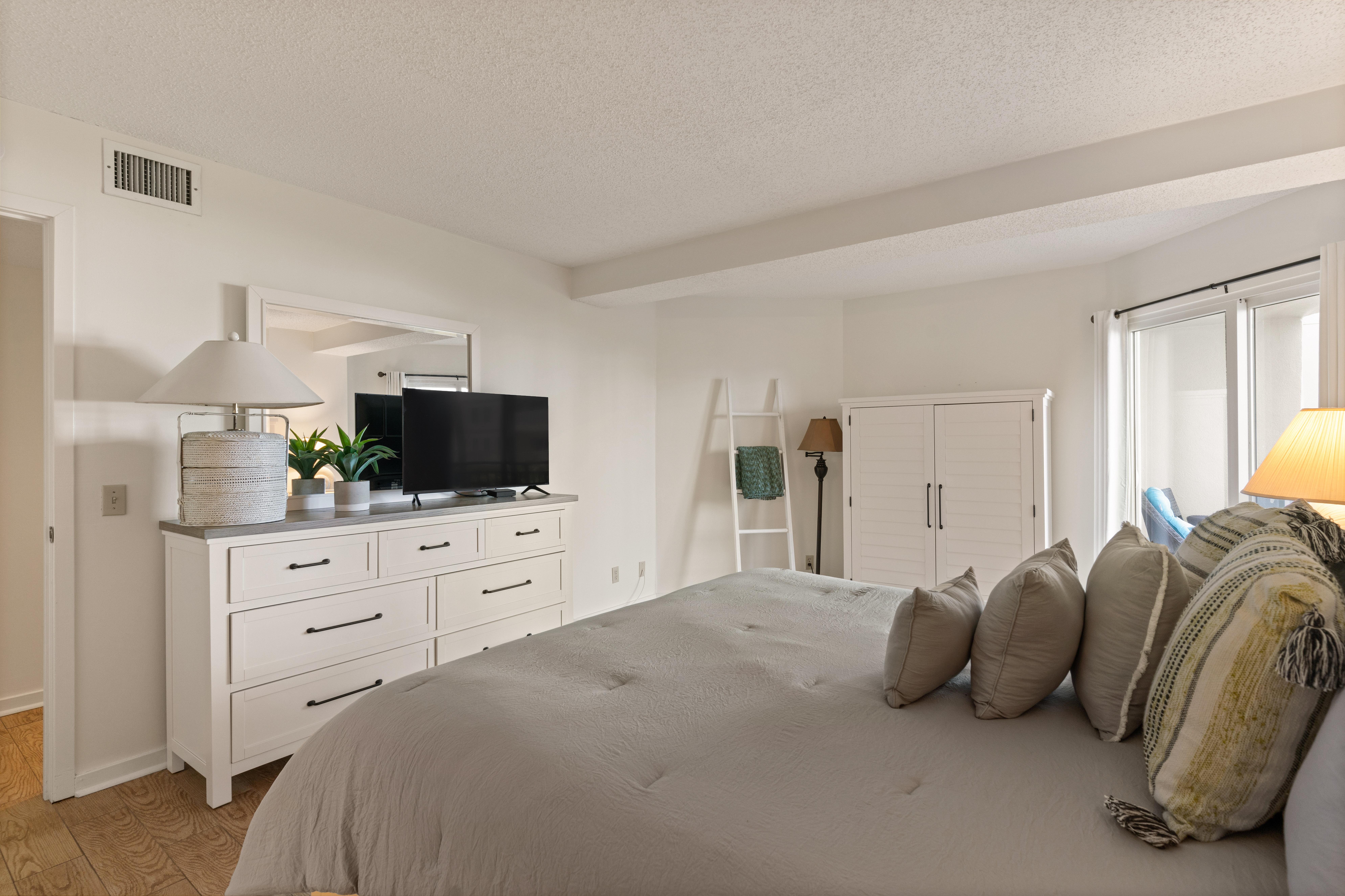 Beach Club, Unit 121 - Flip Flop Inn | Photo 2