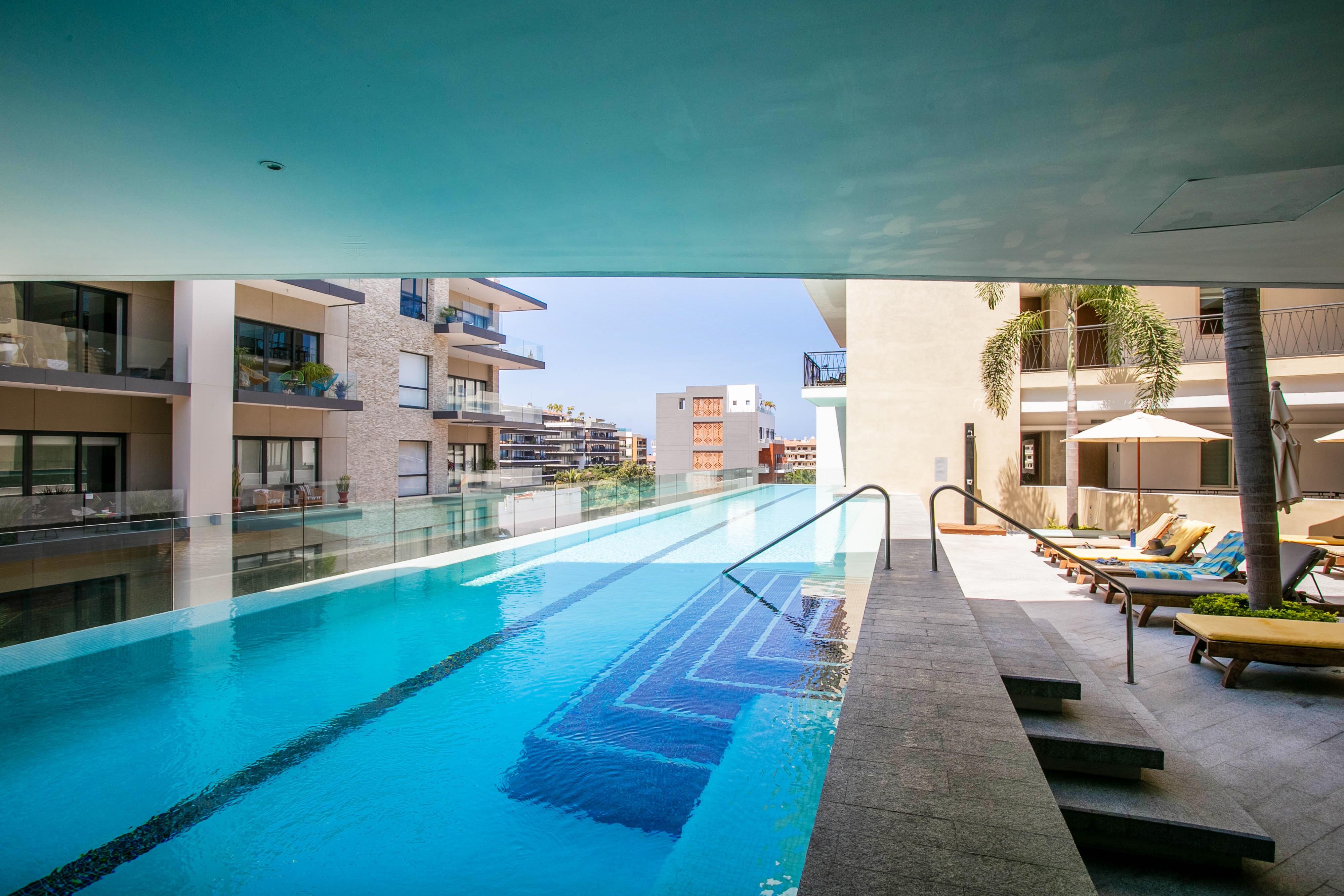 Pavilion Condo - 2 Pools, 2 Hot Tubs, Gym, BBQ 5