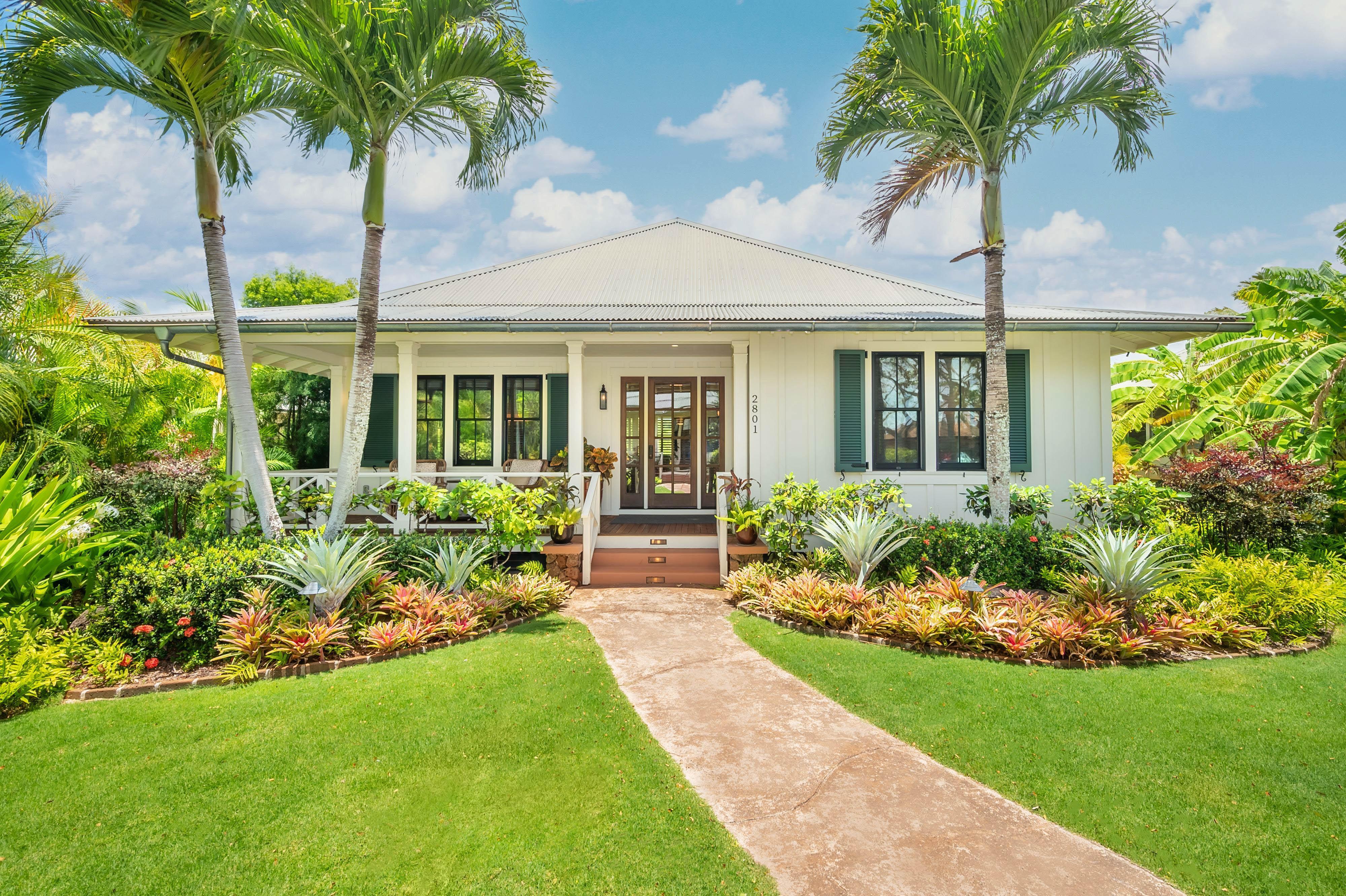 Lodge at Kukui'ula Cottage 9