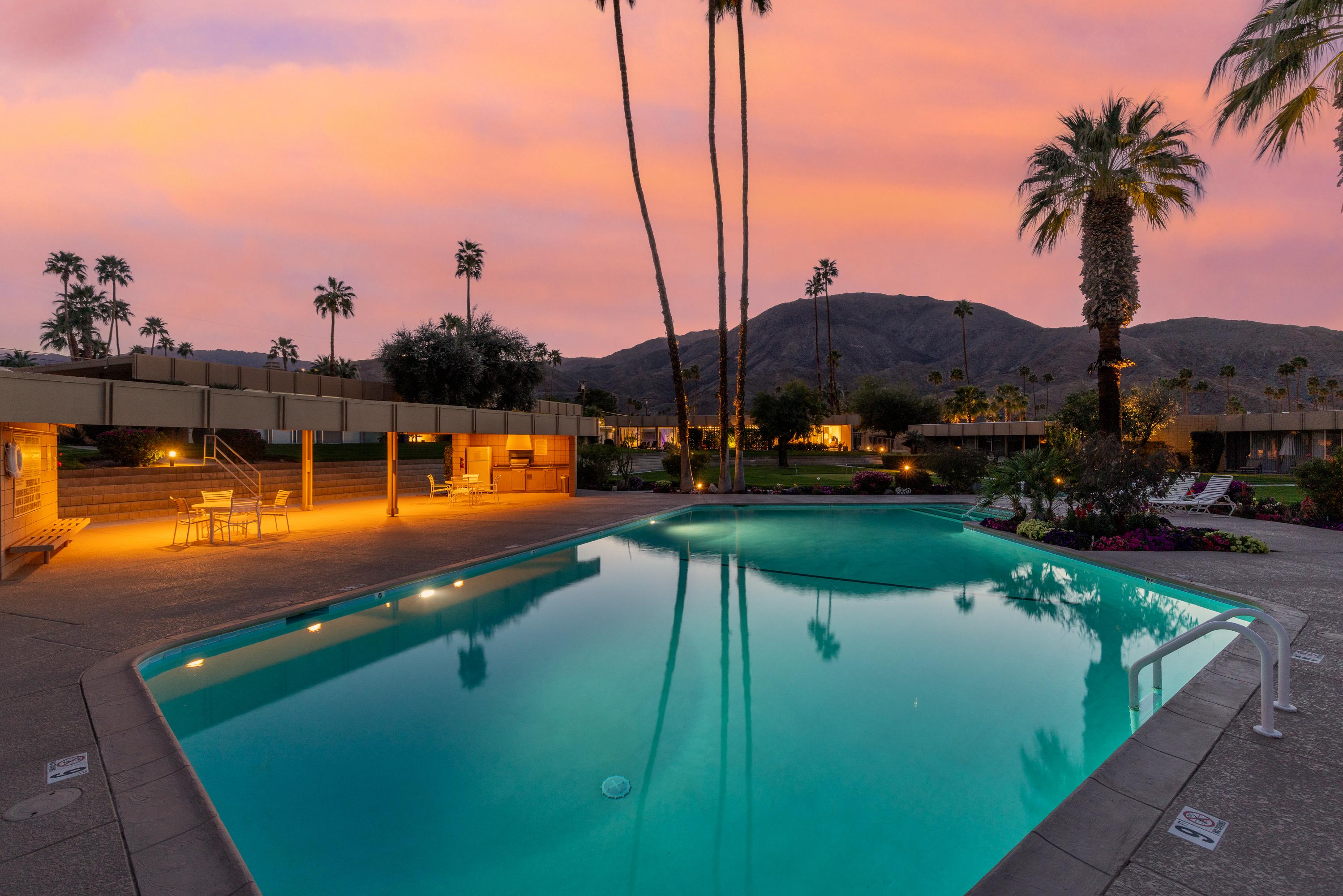 Sandpiper Jewelbox 3