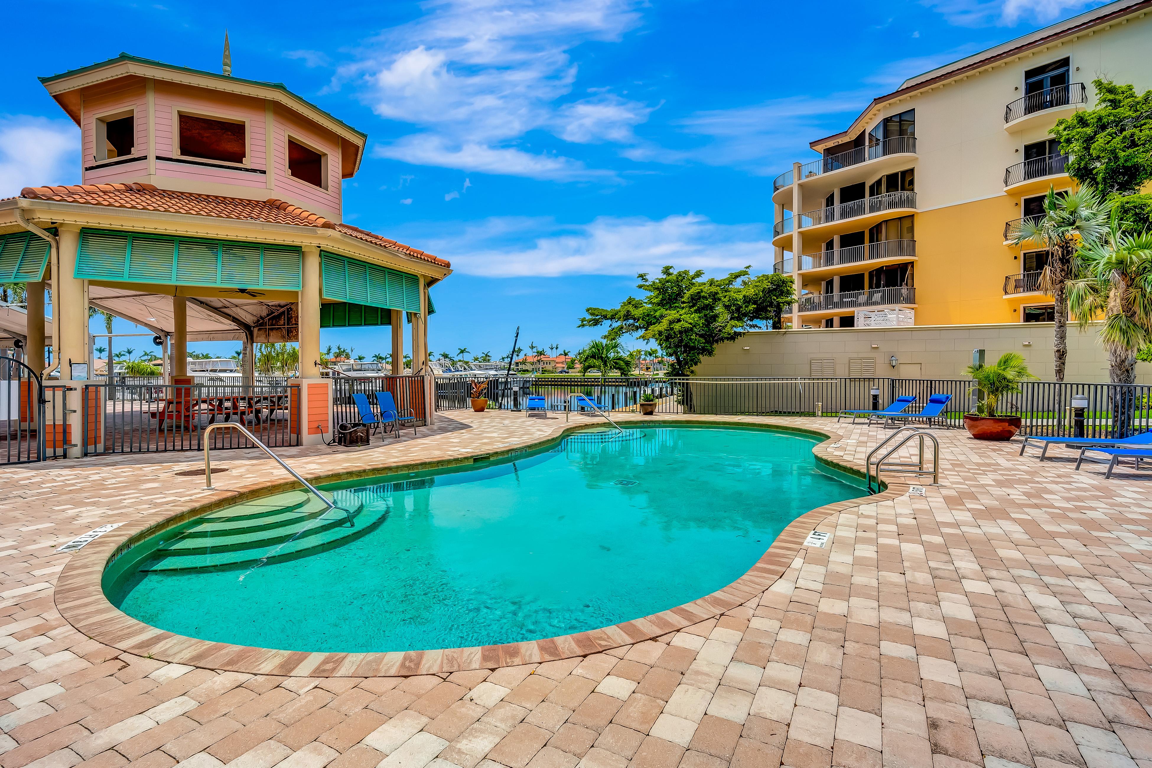 Cape Harbour Dream 2