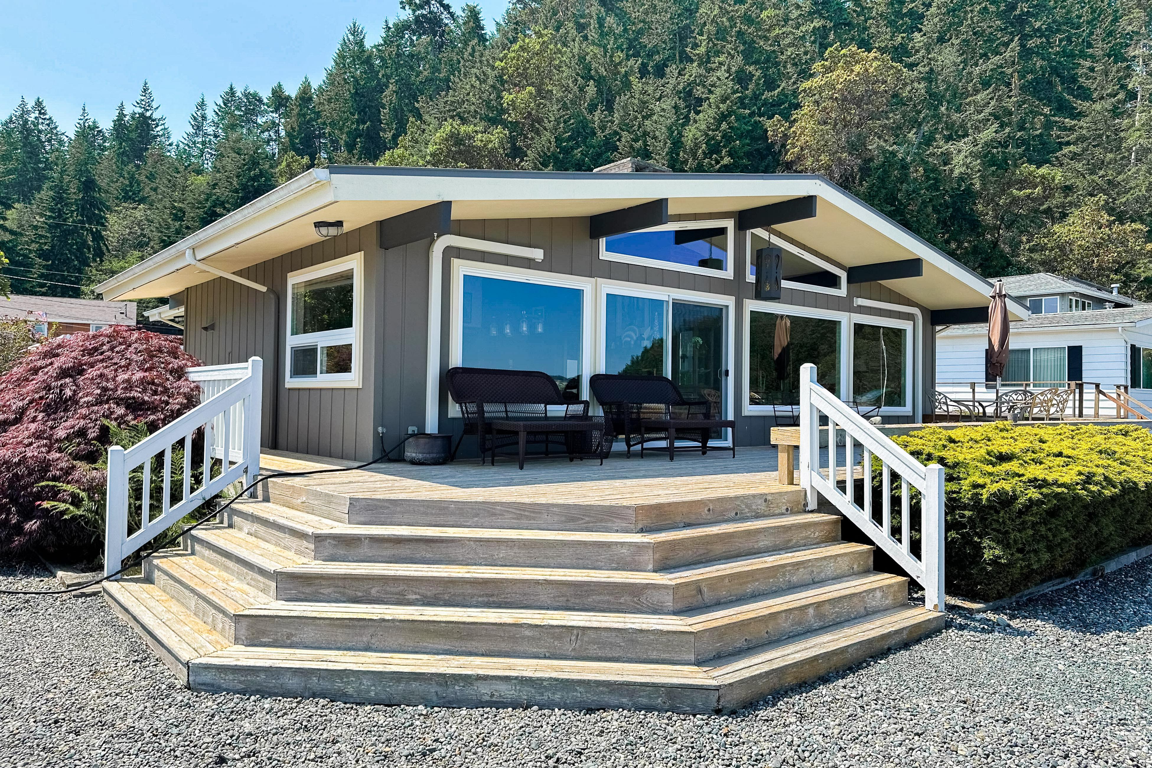 The Eagle's Eye Beach House 6