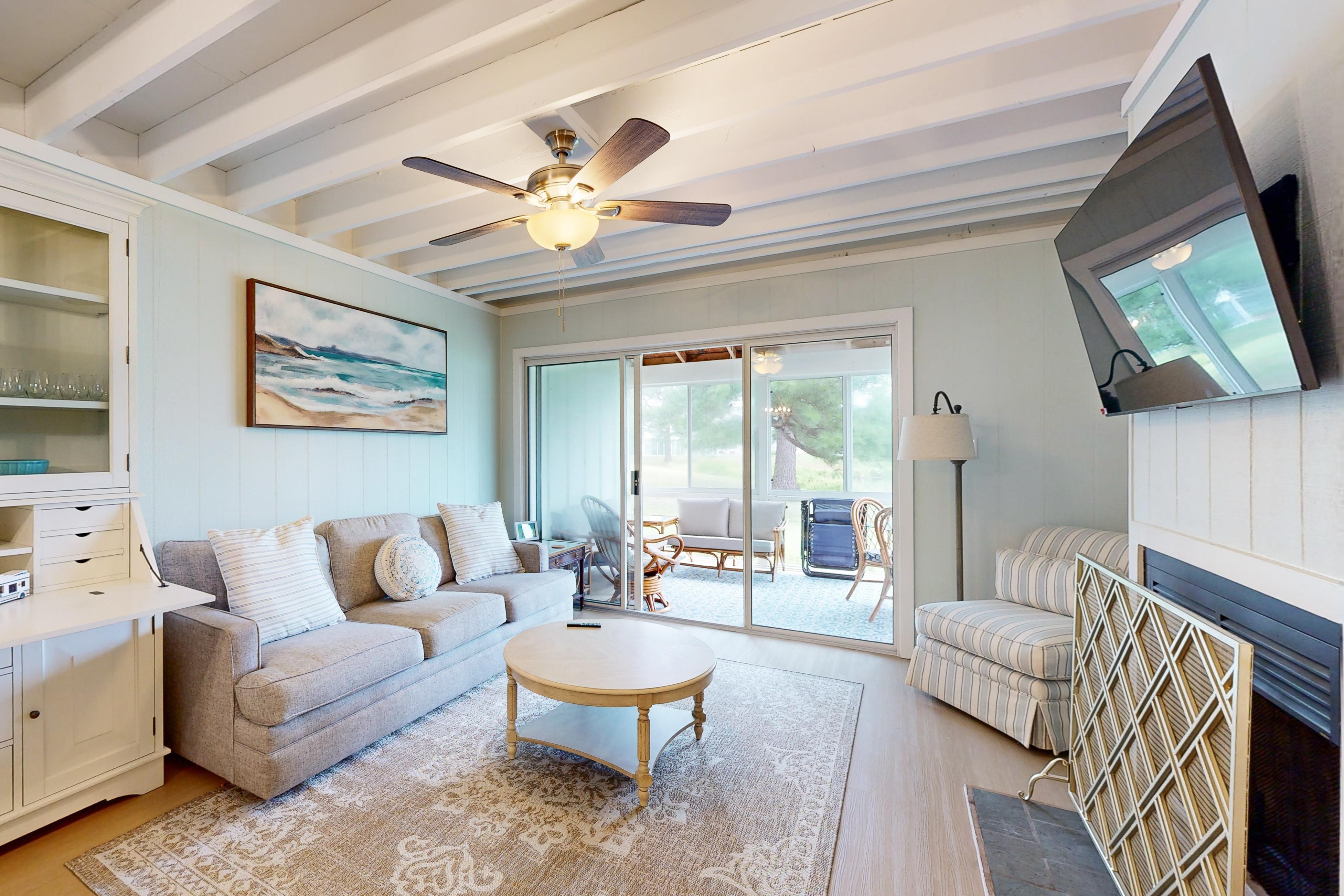 Mallard Lakes --- Bluebird Ln 2BR lake view