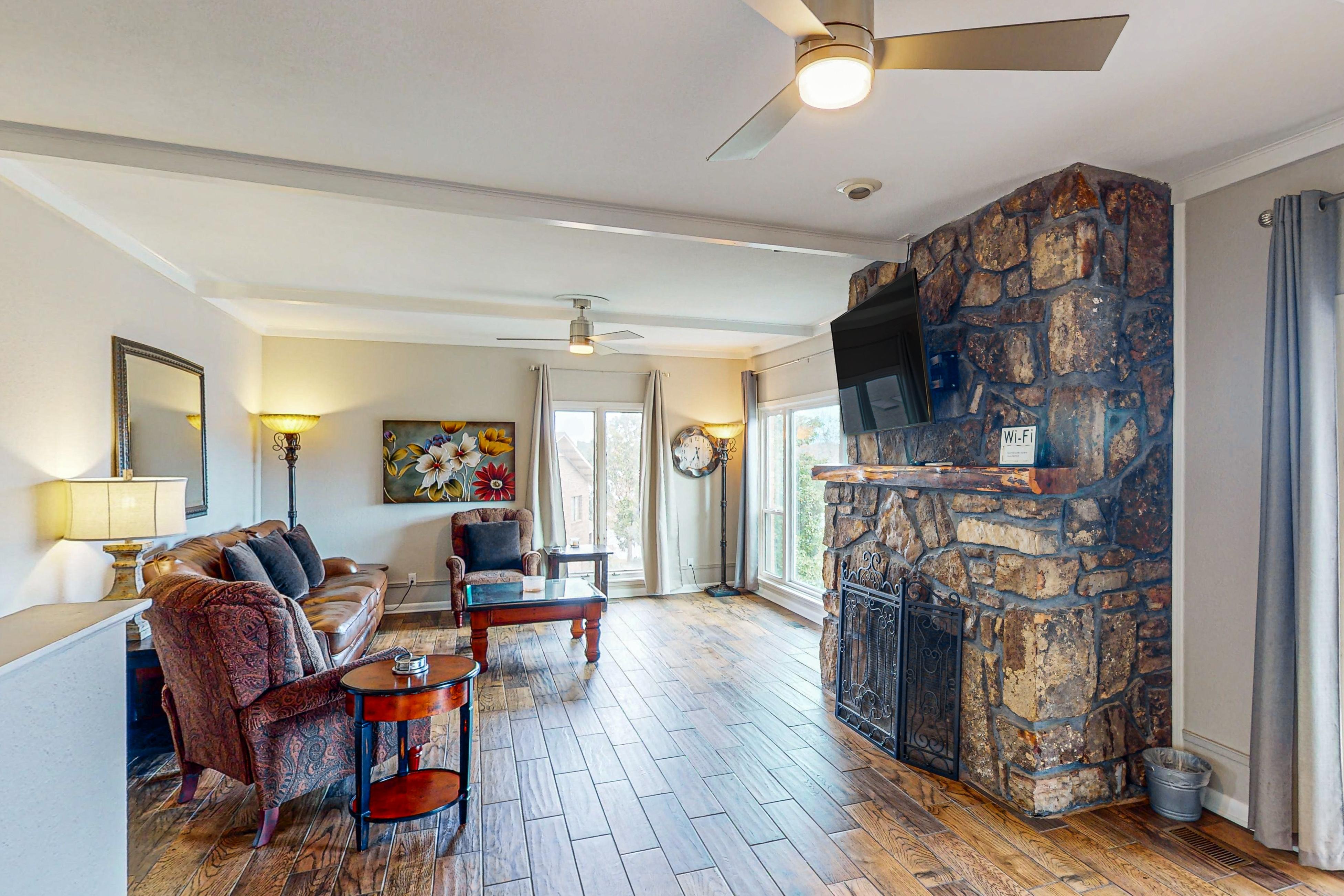 Waterside Retreat on Hamilton 5