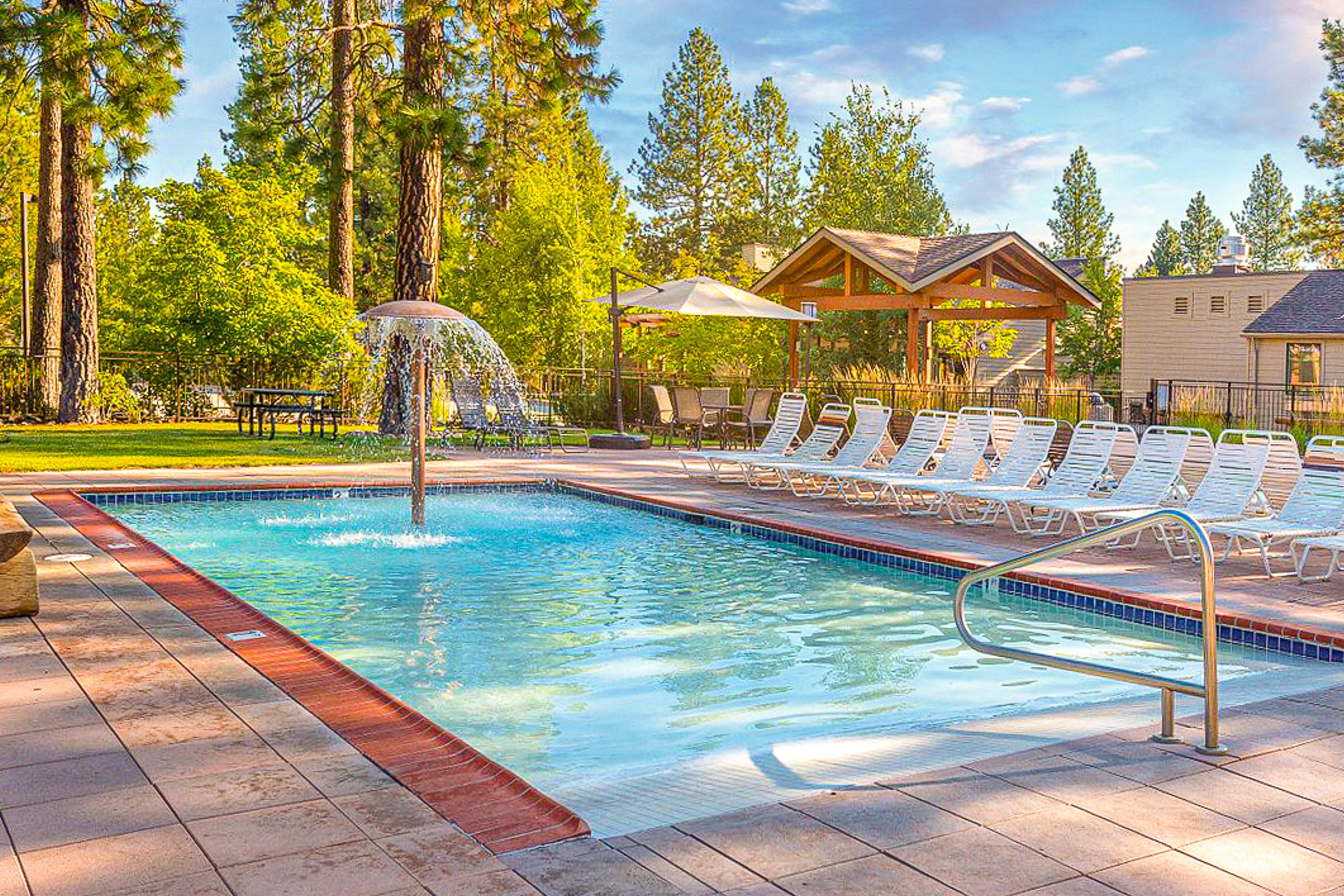 Deschutes Place Revel 6