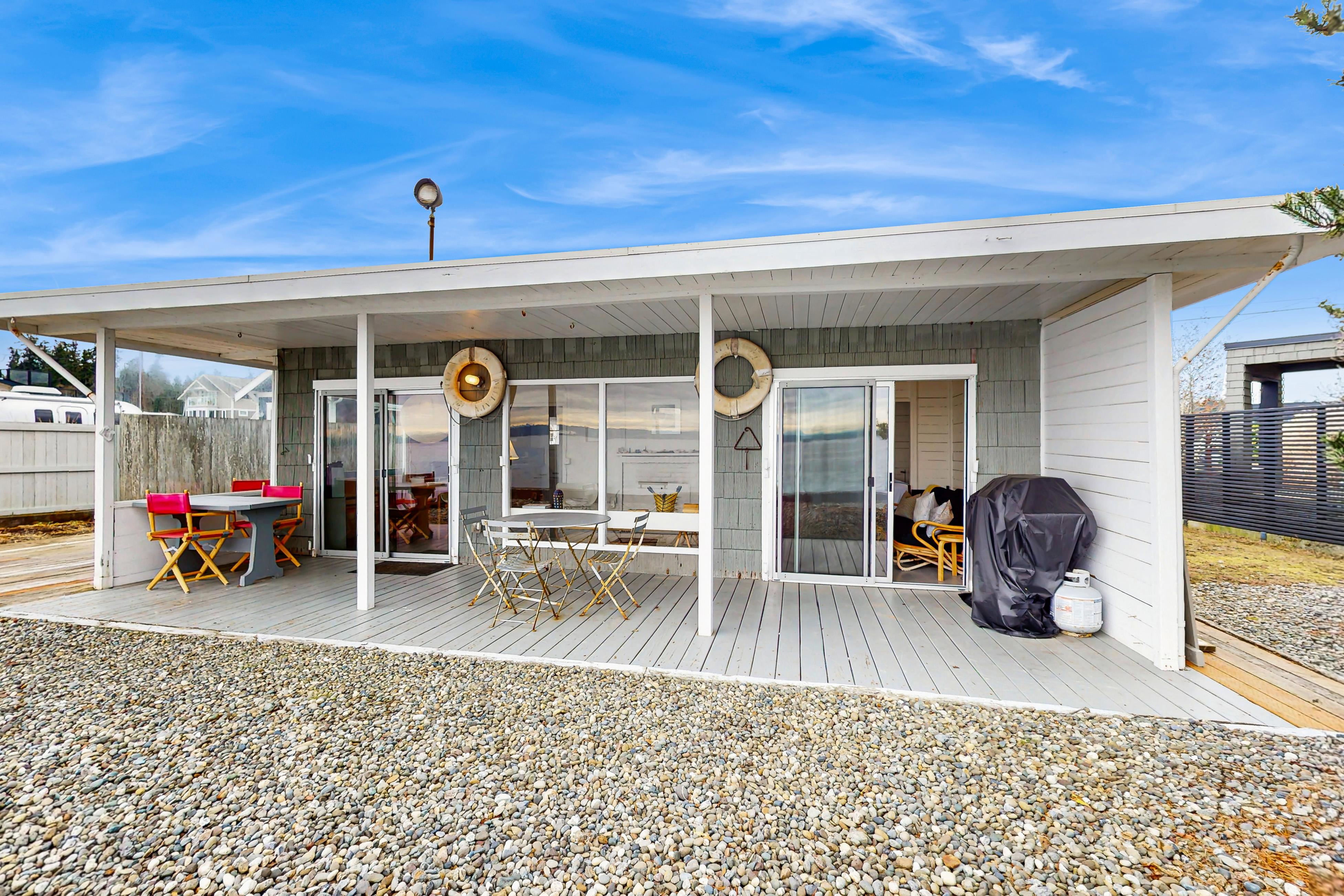 Historic Shore Cottage 6