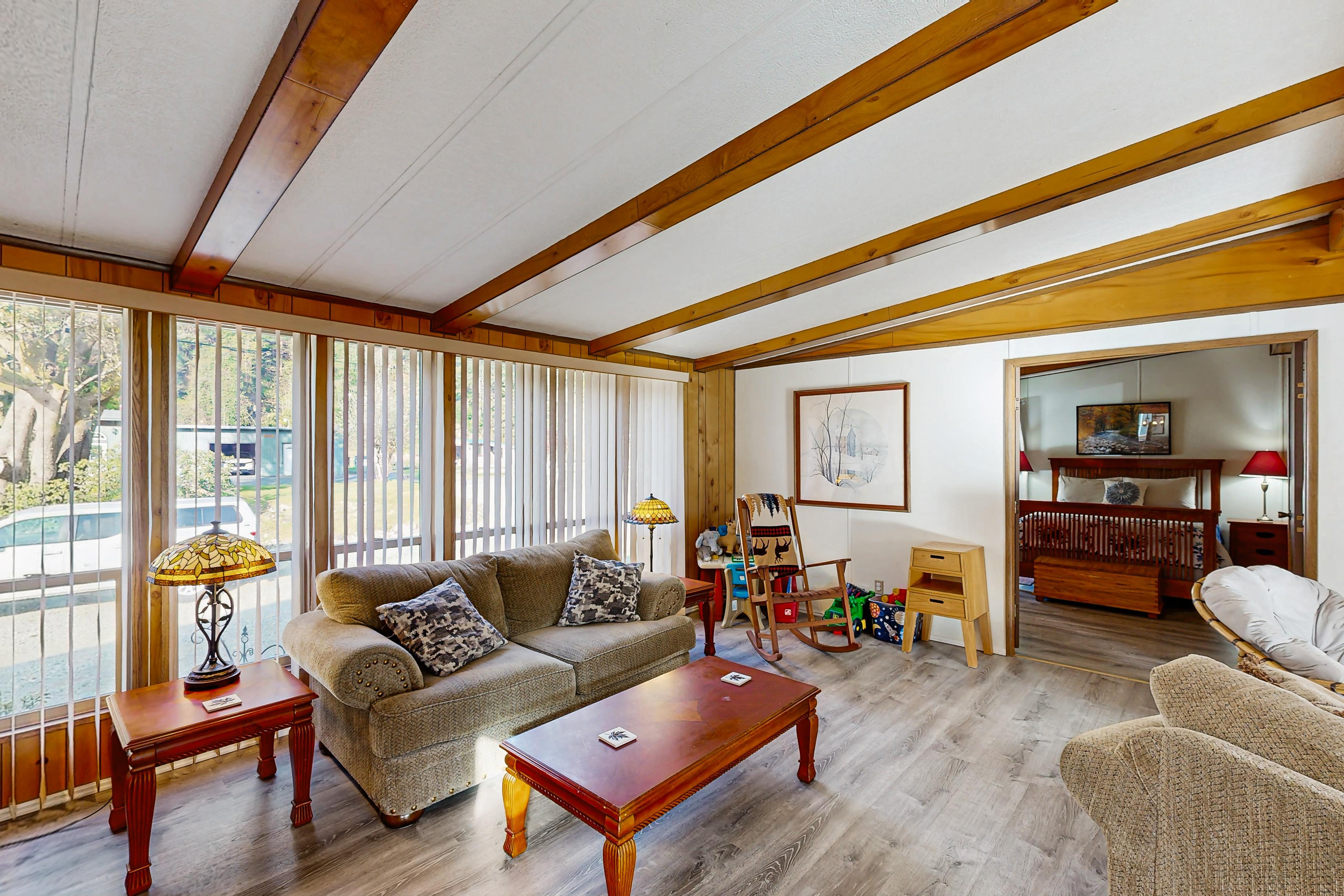 Redwood Coast River House 4