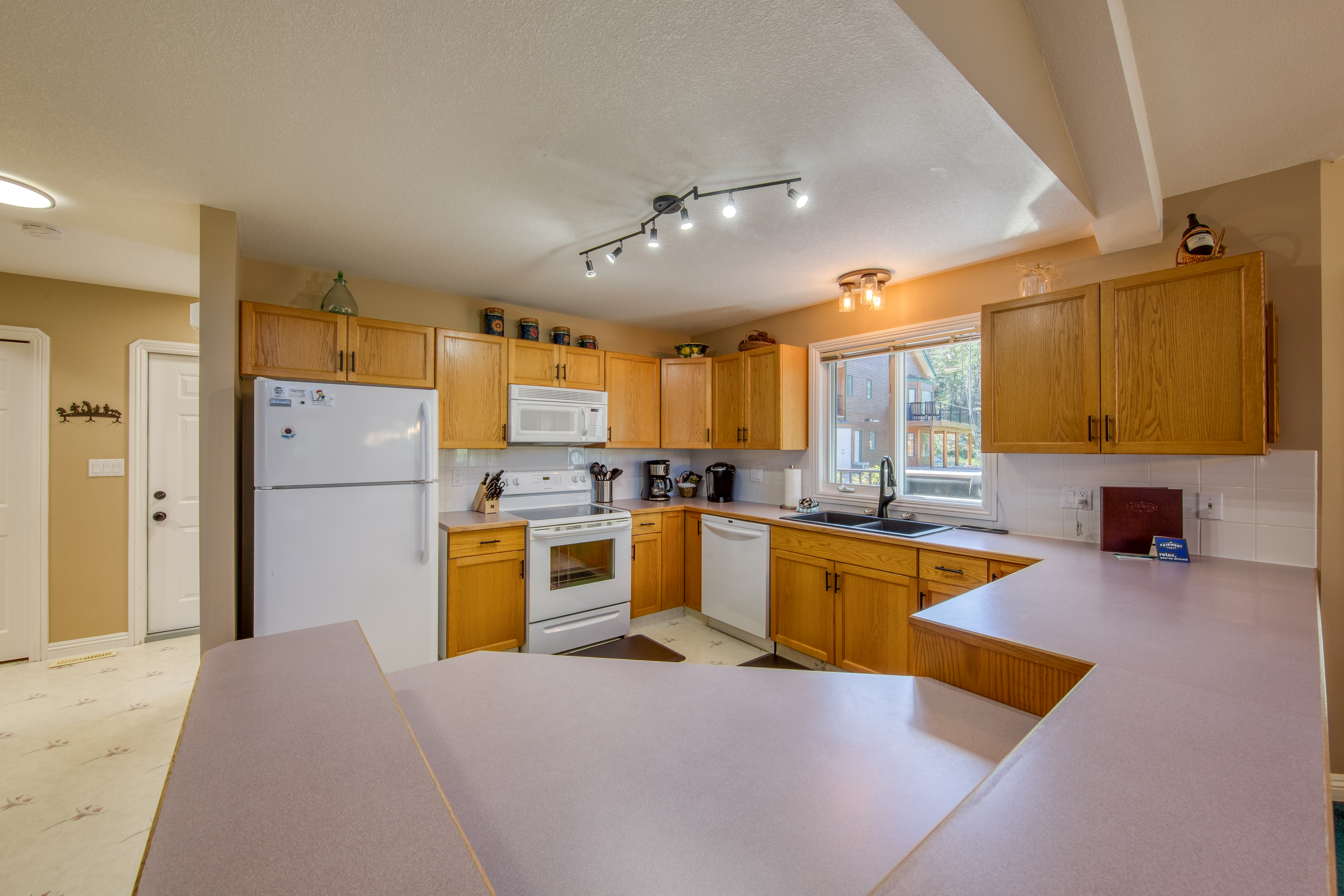 Marble Canyon 3 bedroom loft townhome: Unit 902P2 2