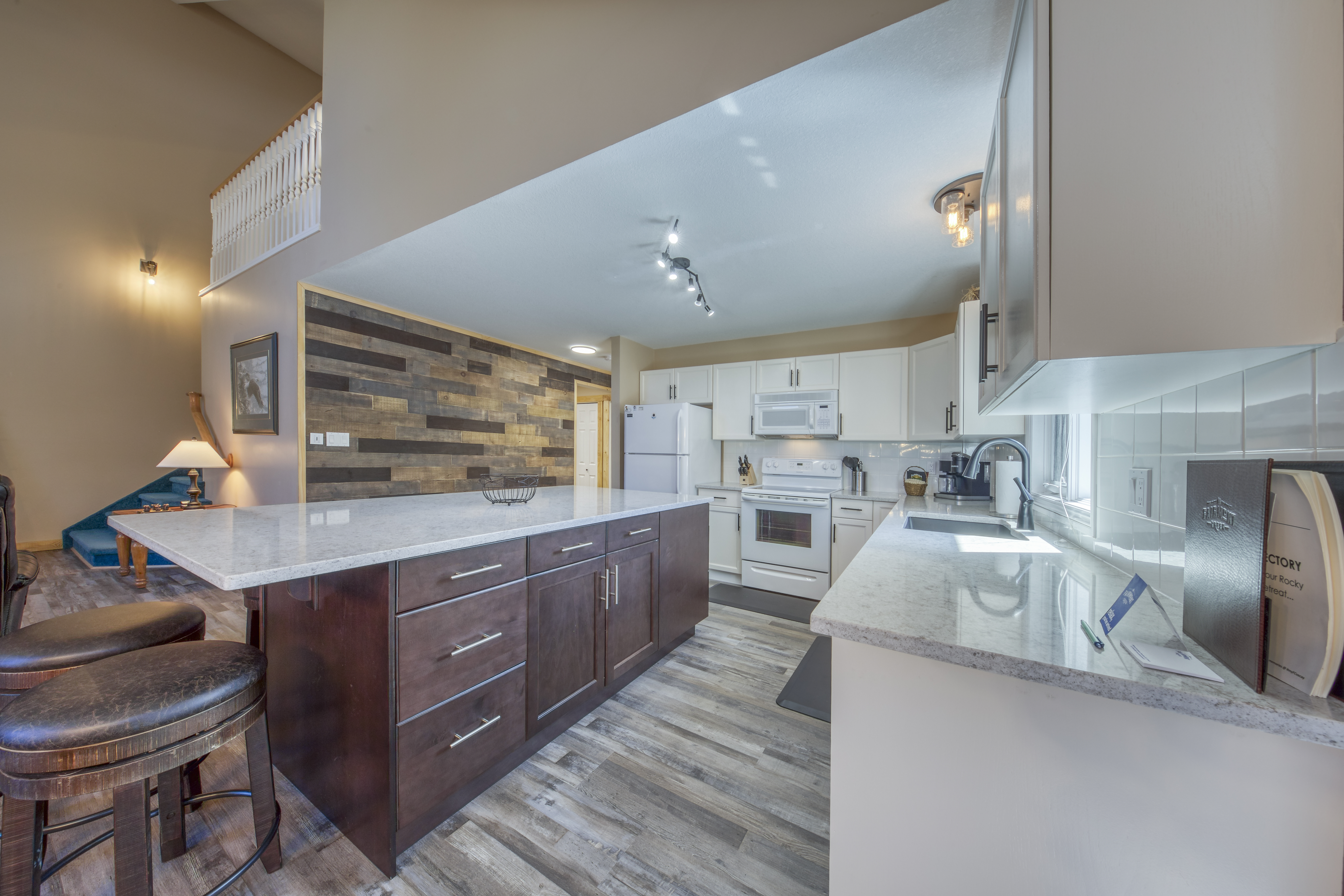 Marble Canyon 3 bedroom loft townhome: Unit 902P2 5