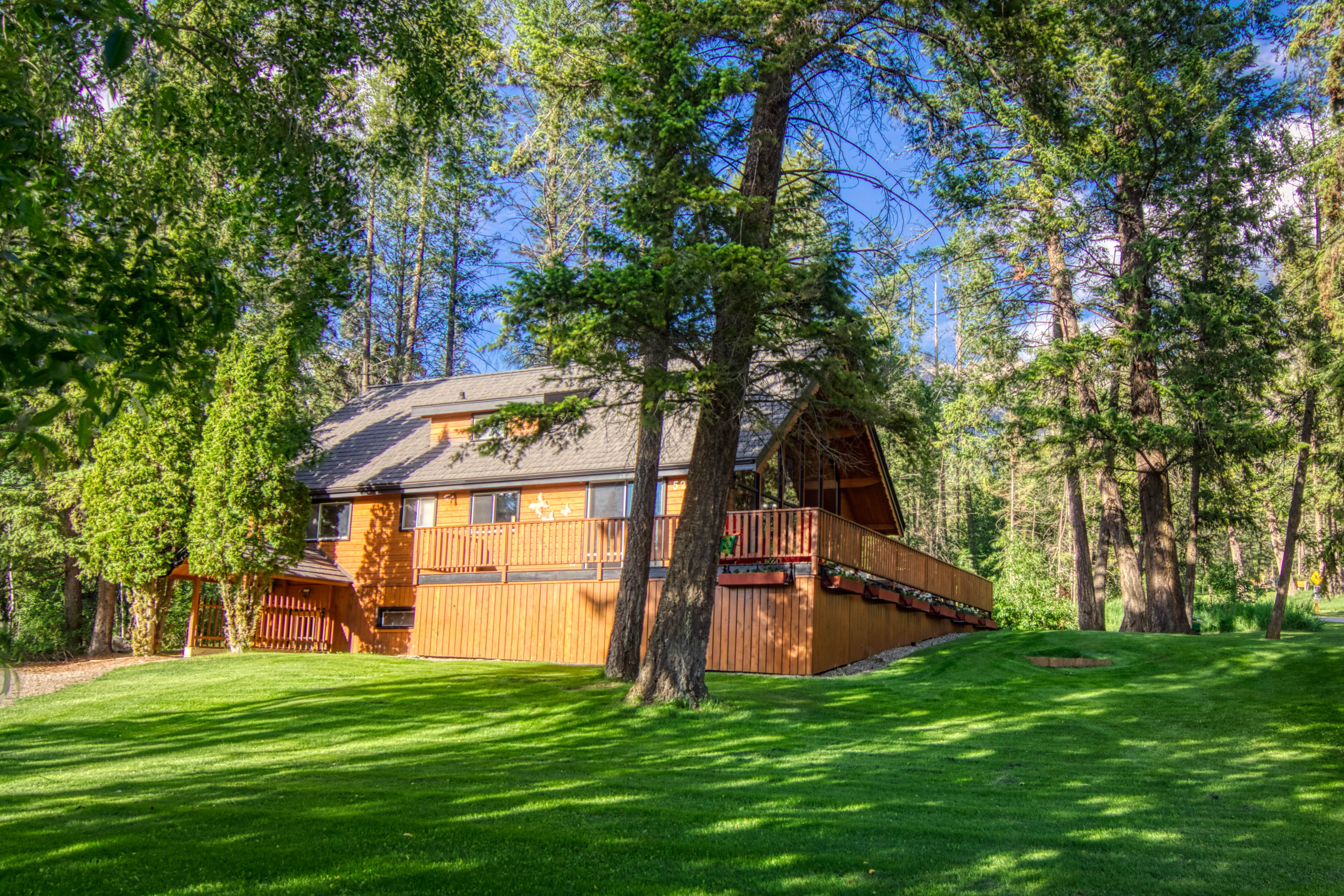 Spring Creek cabin: 6 Bdrms|Sleeps 12 (14 incl. kids)|Hot tub