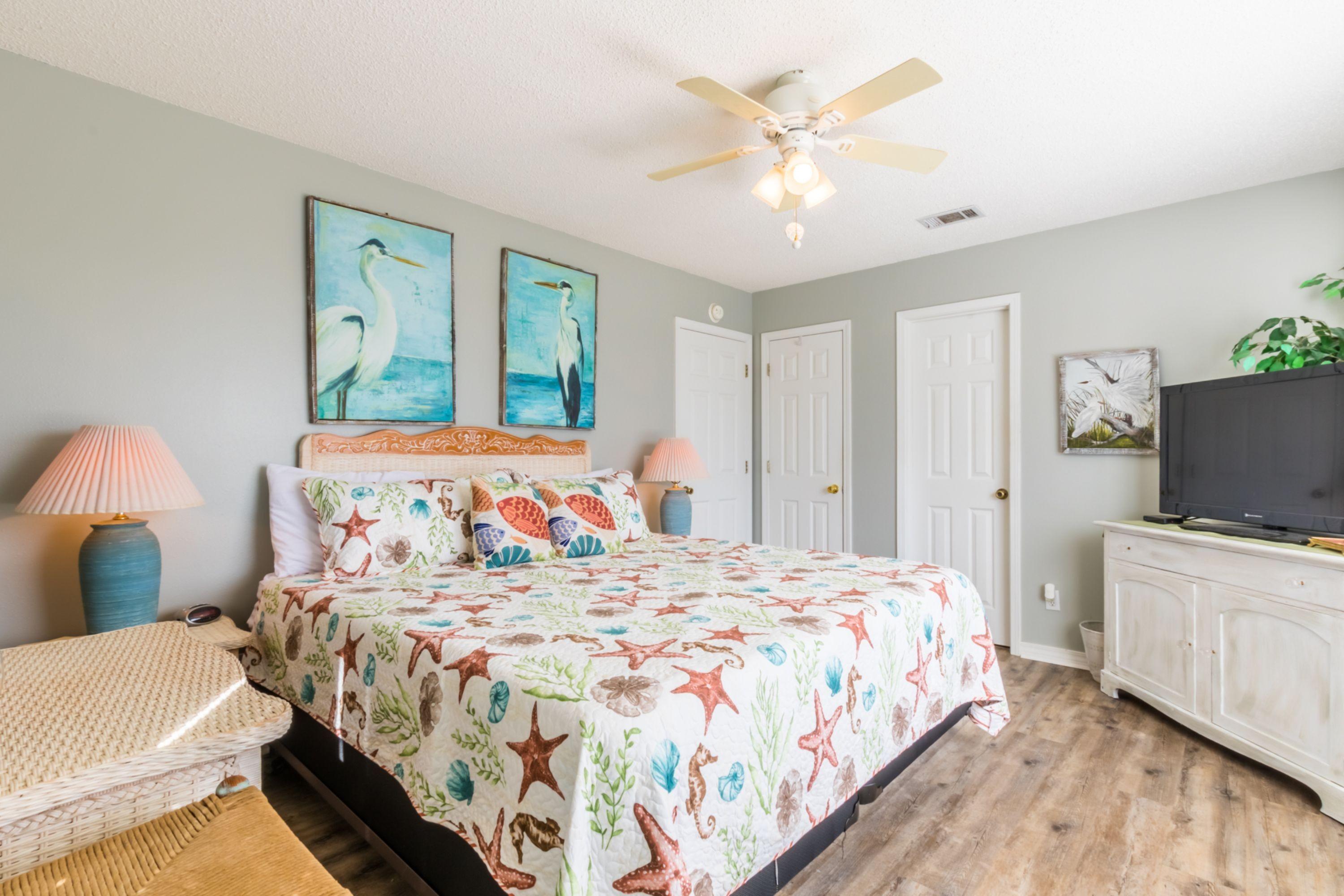 Seaside Cottage Near the Beach! Private house, sleeps 9 6