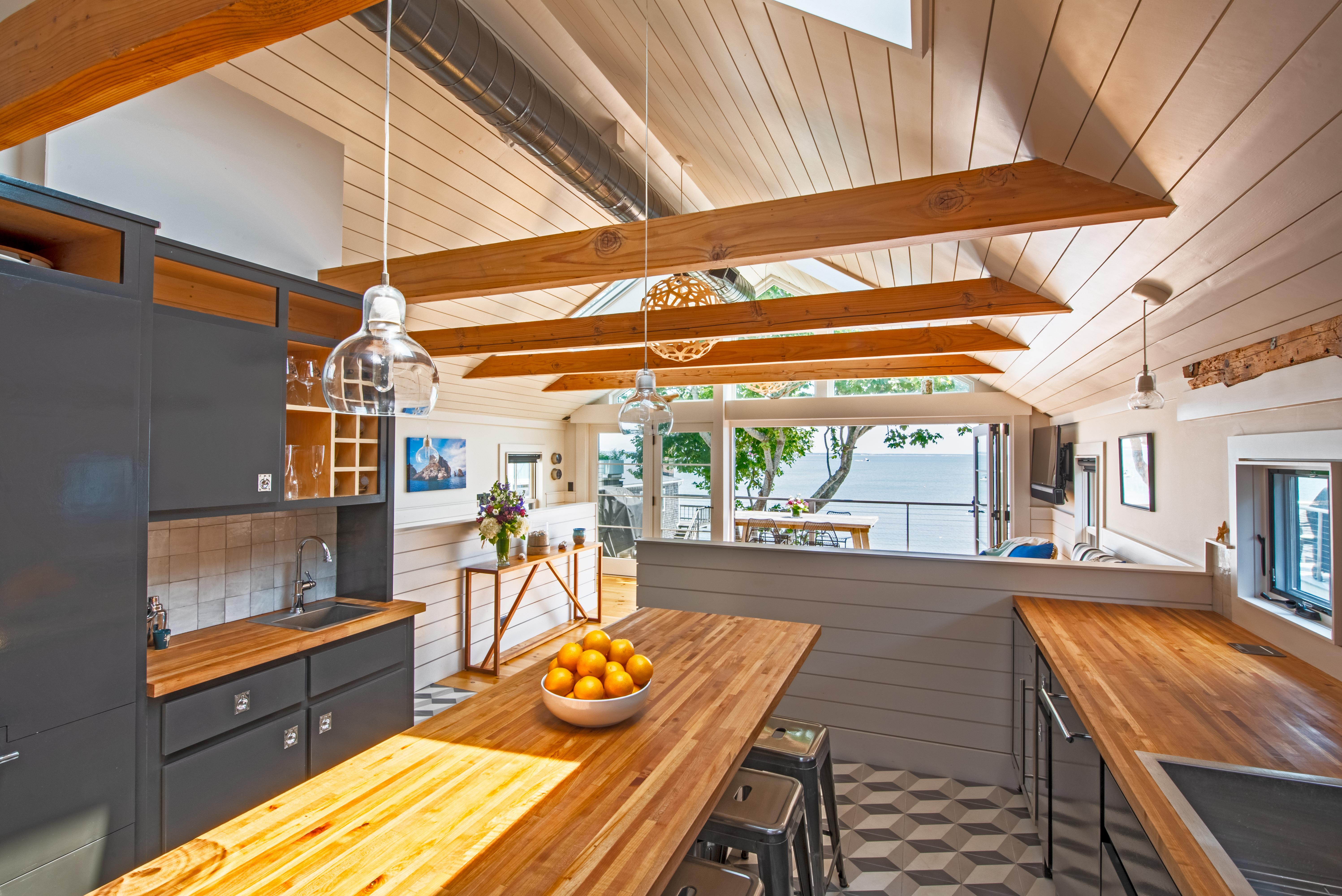 Master Oceanfront P-Town House | Photo 3