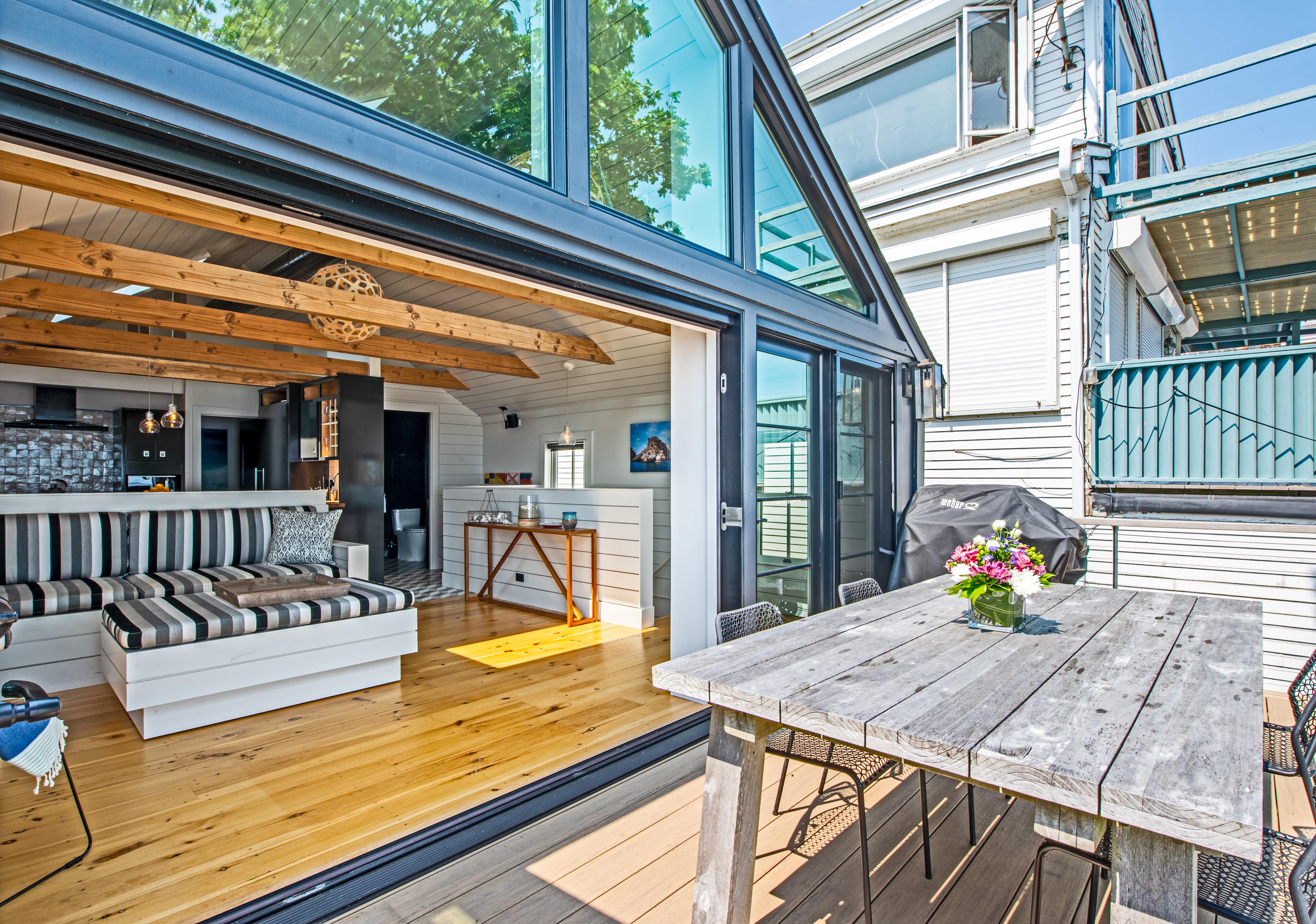 Master Oceanfront P-Town House | Photo 2