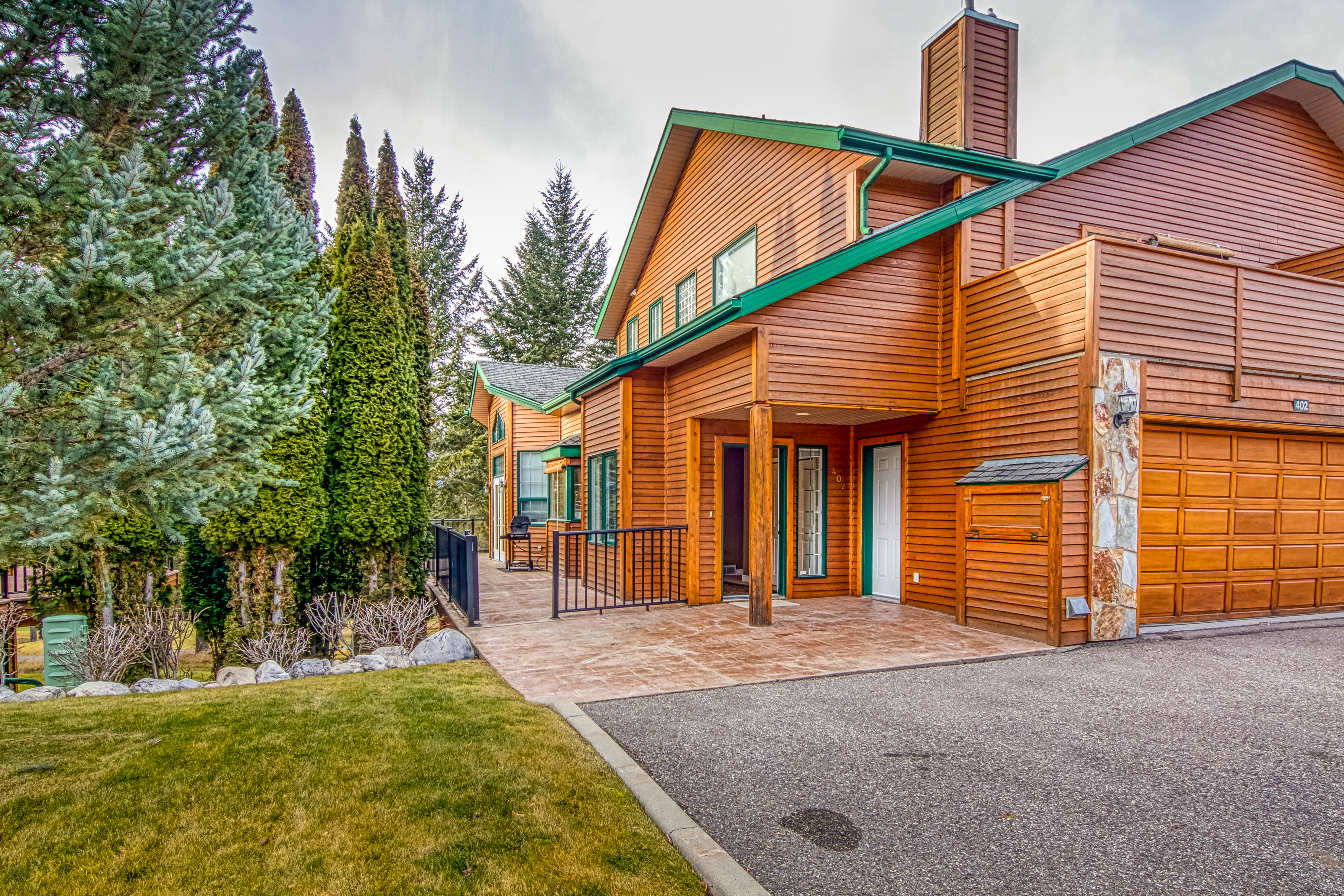 Marble Canyon 4 bedroom townhome: Unit 402P2 with golf course view