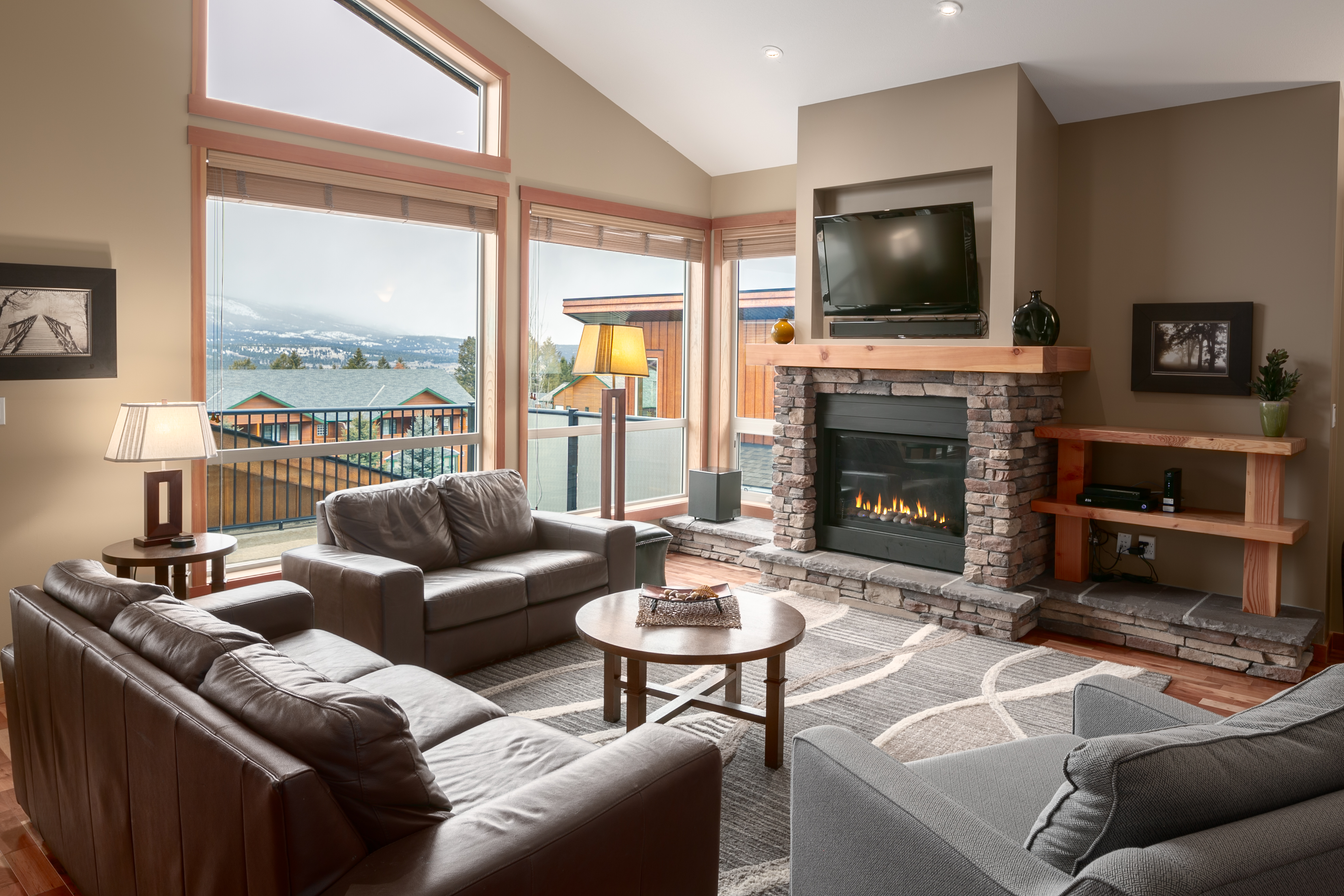 Residences 3 bedroom Bugaboo plus condo: Unit 19 6