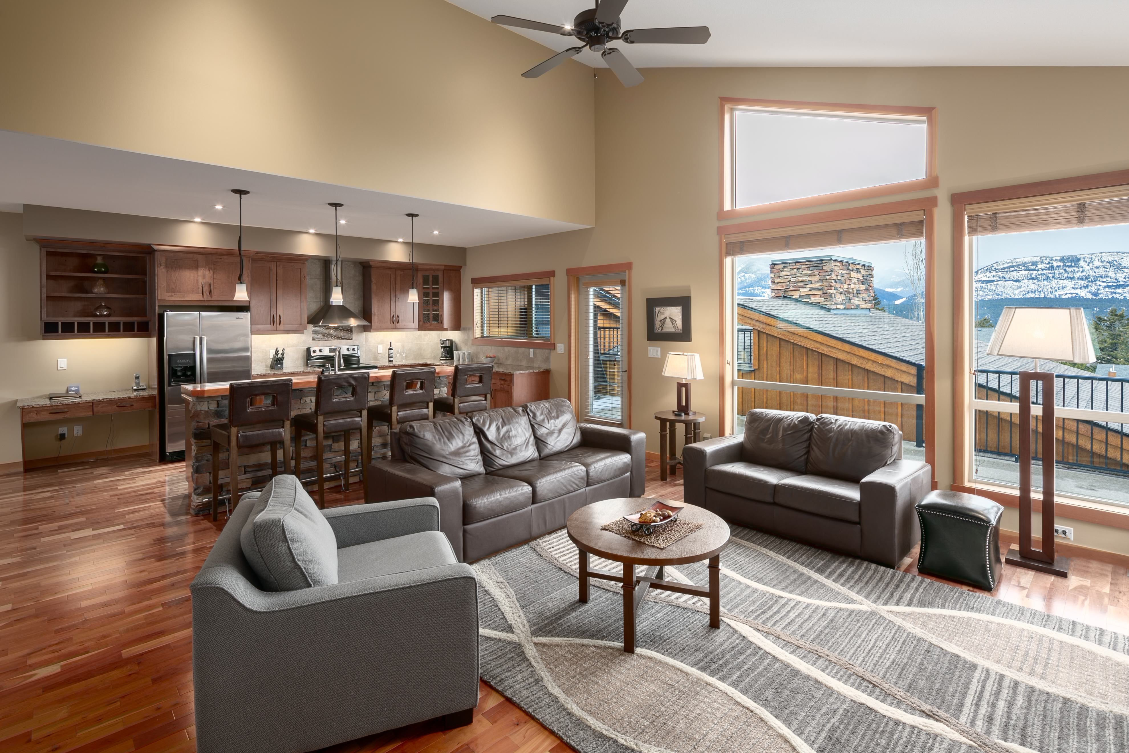 Residences 3 bedroom Bugaboo plus condo: Unit 19 4