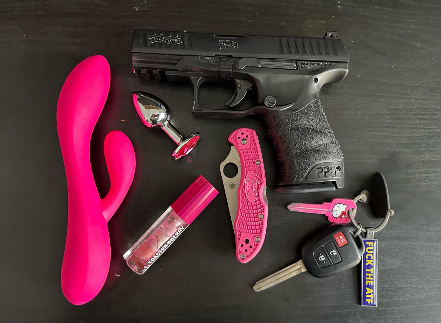 I’d call it a purse dump, but I never off-body carry 🤷🏼‍♀️