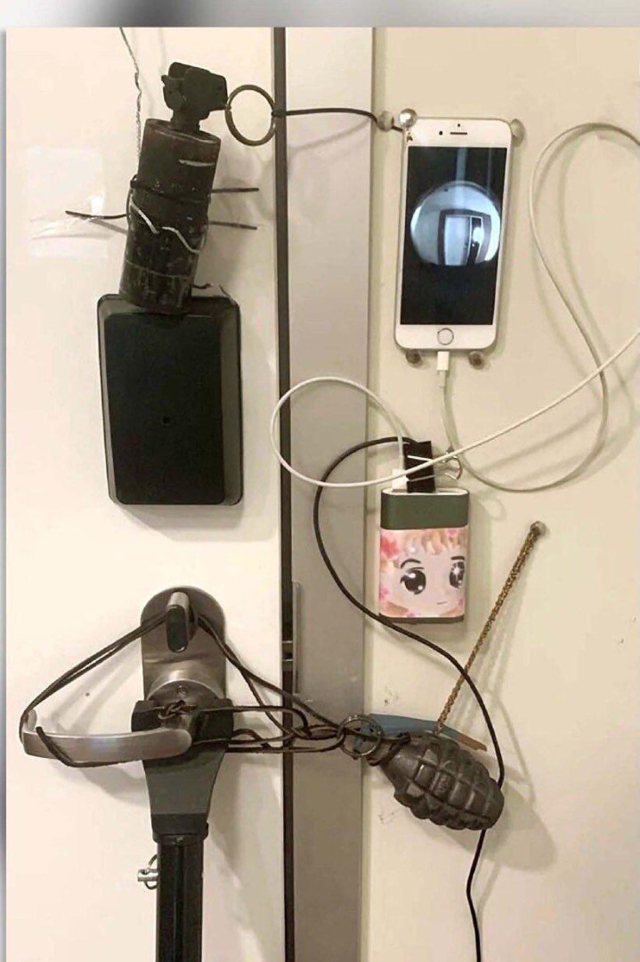 Another EDC here to save the day in public restroom