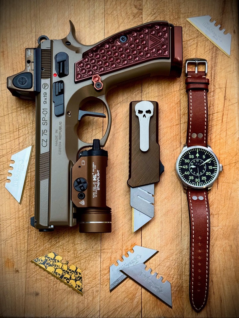 CZ SP01, Chaves Chub and Laco Flieger