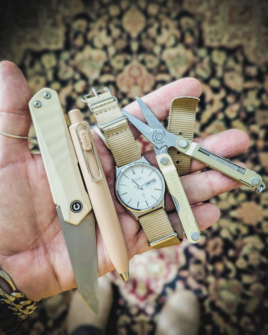 Earth toned Thursday.